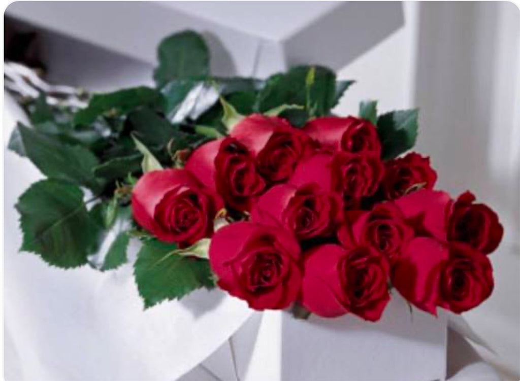 Long stem roses in a classic box – Imperial Flower Shop Ltd, Brampton ON