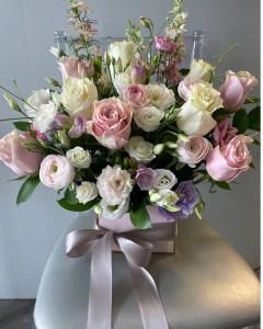 Pretty in Pink Boutique Bloom Box – Imperial Flower Shop Ltd, Brampton ON