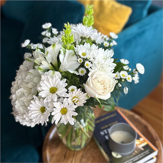 Classic Ivory – A Florist Original – Imperial Flower Shop Ltd, Brampton ON