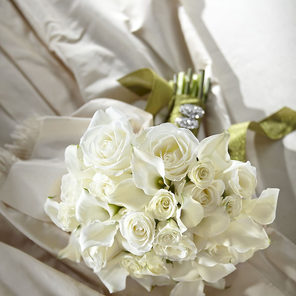 Serene Highness Bouquet – Imperial Flower Shop Ltd, Brampton ON