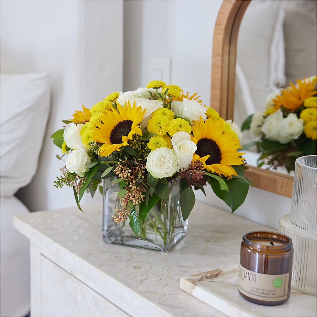 Luminous Morning Bouquet –  Imperial Flower Shop Ltd, Brampton ON