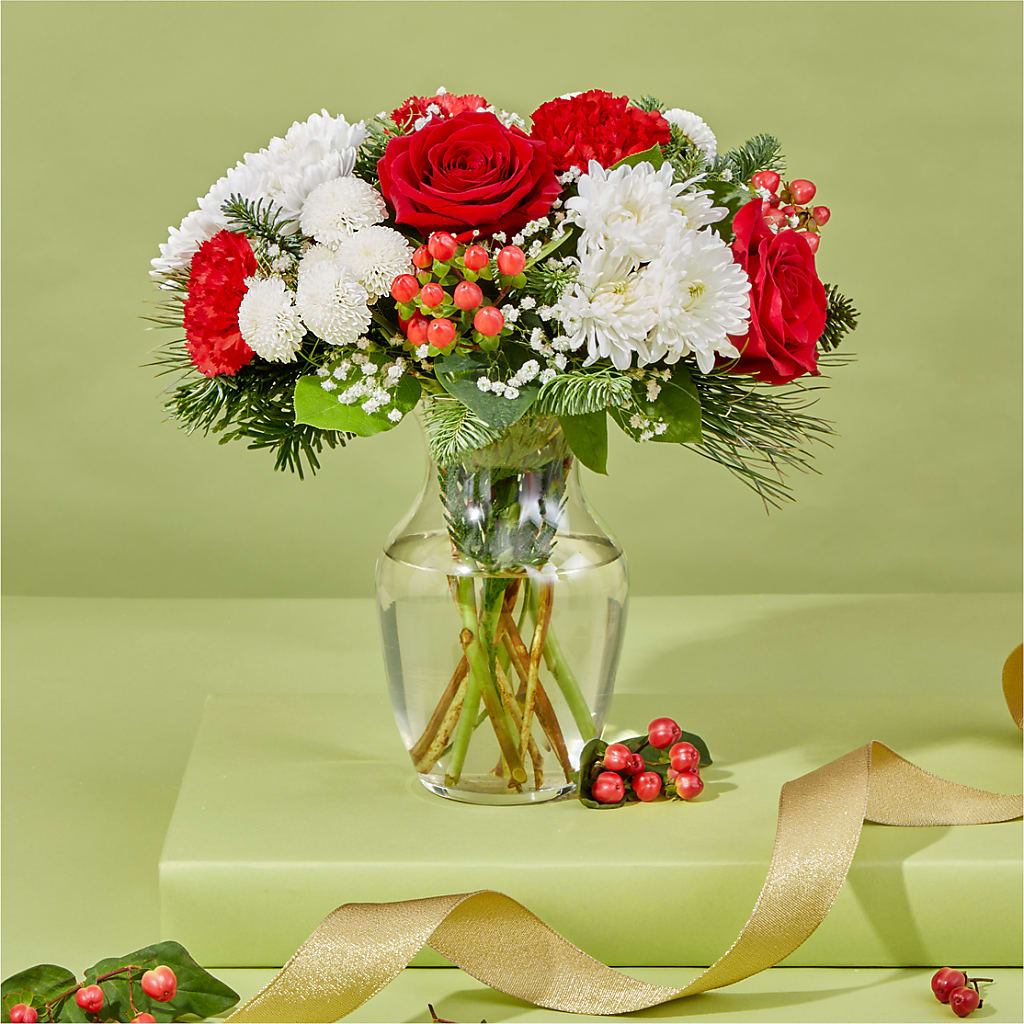 Chance of Flurries Bouquet –  Imperial Flower Shop Ltd, Brampton ON