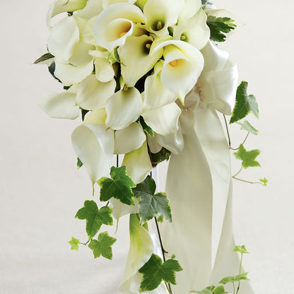 White Chapel Bouquet –  Imperial Flower Shop Ltd, Brampton ON